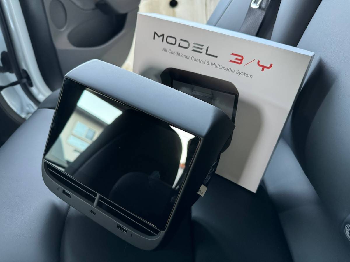 美品 テスラ モデル3・モデルY 7インチ リアモニター Tesla Model3/Y