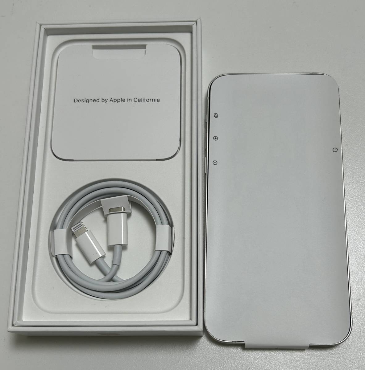 iPhone12 64GB ホワイト SIMロック解除済｜Yahoo!フリマ（旧PayPayフリマ）