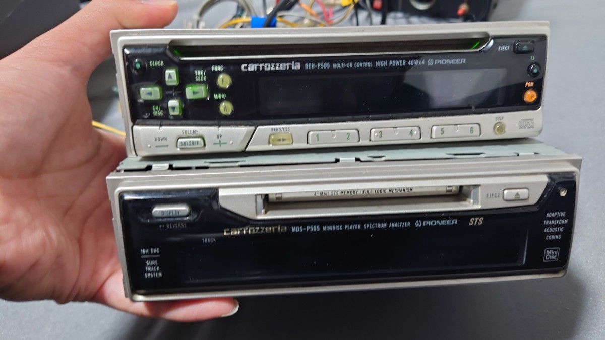 Yahoo!オークション - カロッツェリア DEH-P505 + MDS-P505 バックライ