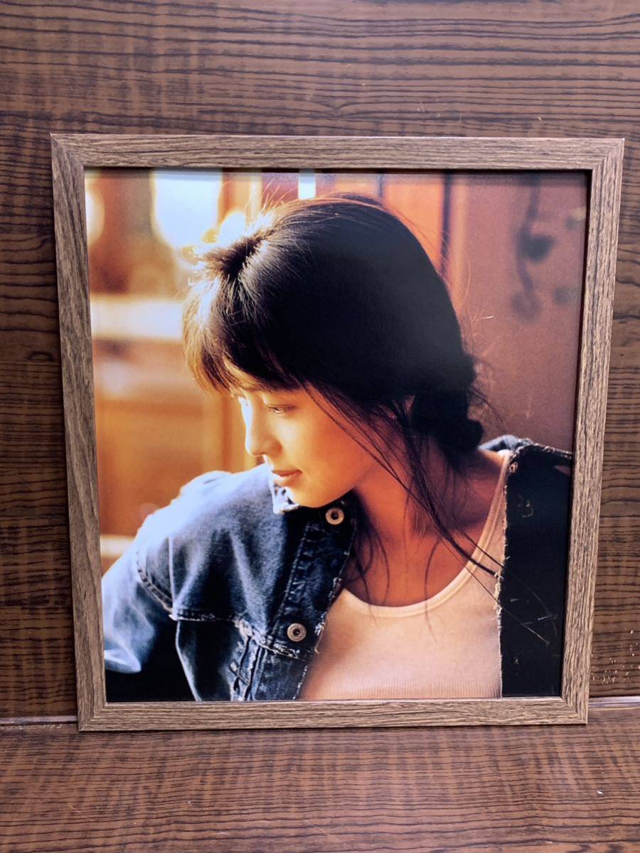 Yahoo!オークション - 額装品 ZARD/坂井泉水①アルバム【HOLD ME】ので