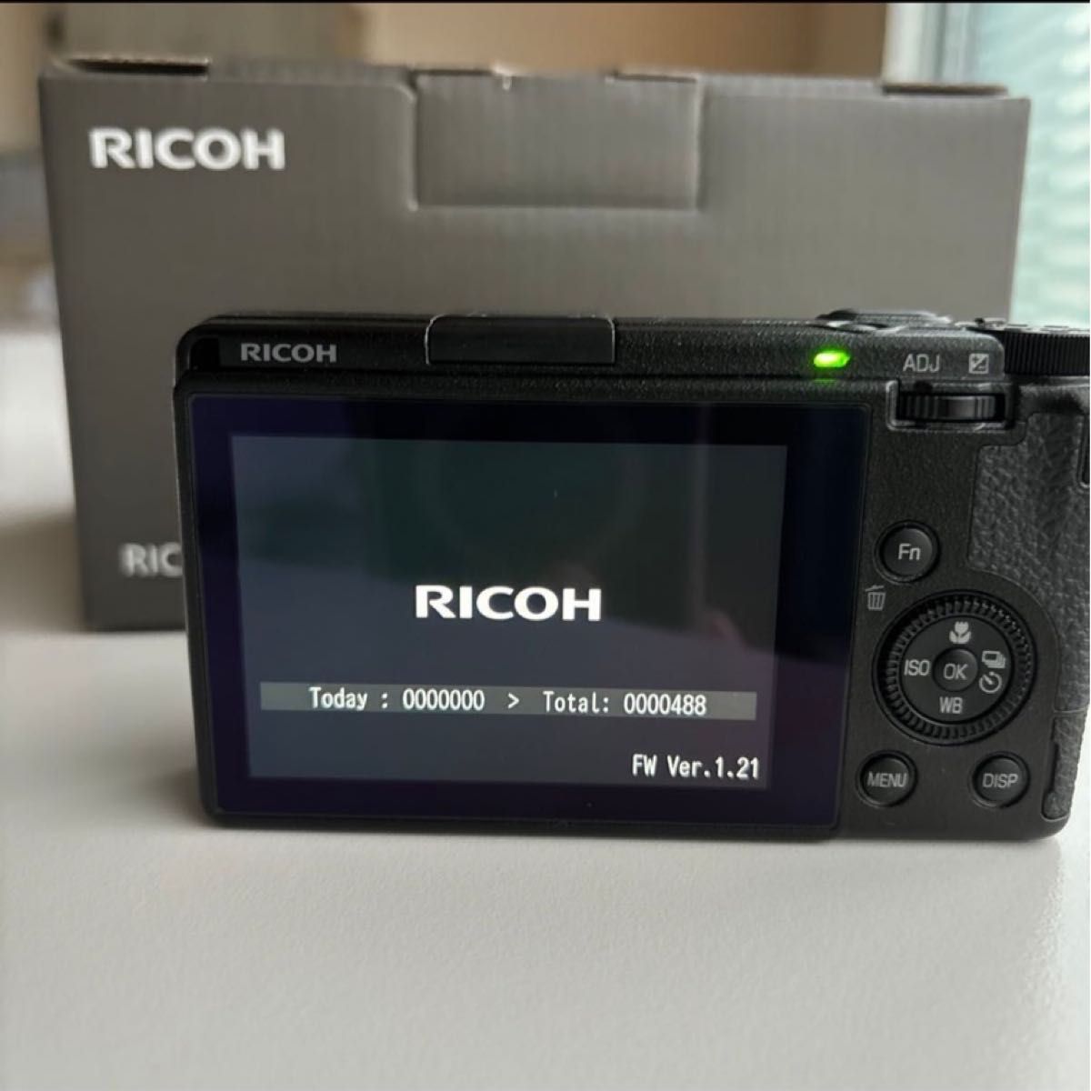 RICOH GRⅢx GR3x 付属品完備 純正バッテリー3個付き ショット数488枚