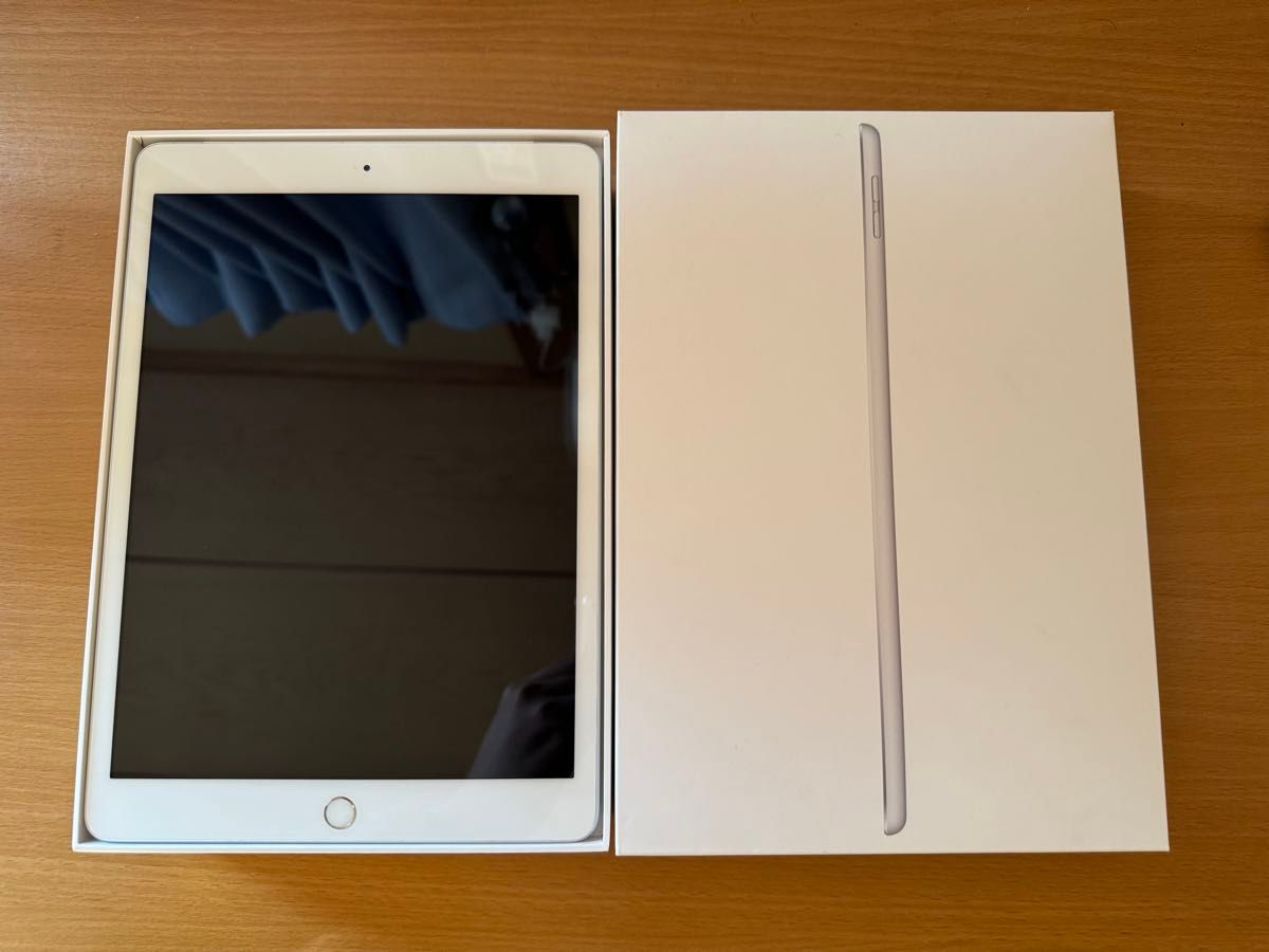 iPad 第8世代 Wi-Fi + Cellular 128GB シルバー MYMM2J/A A2429 動作
