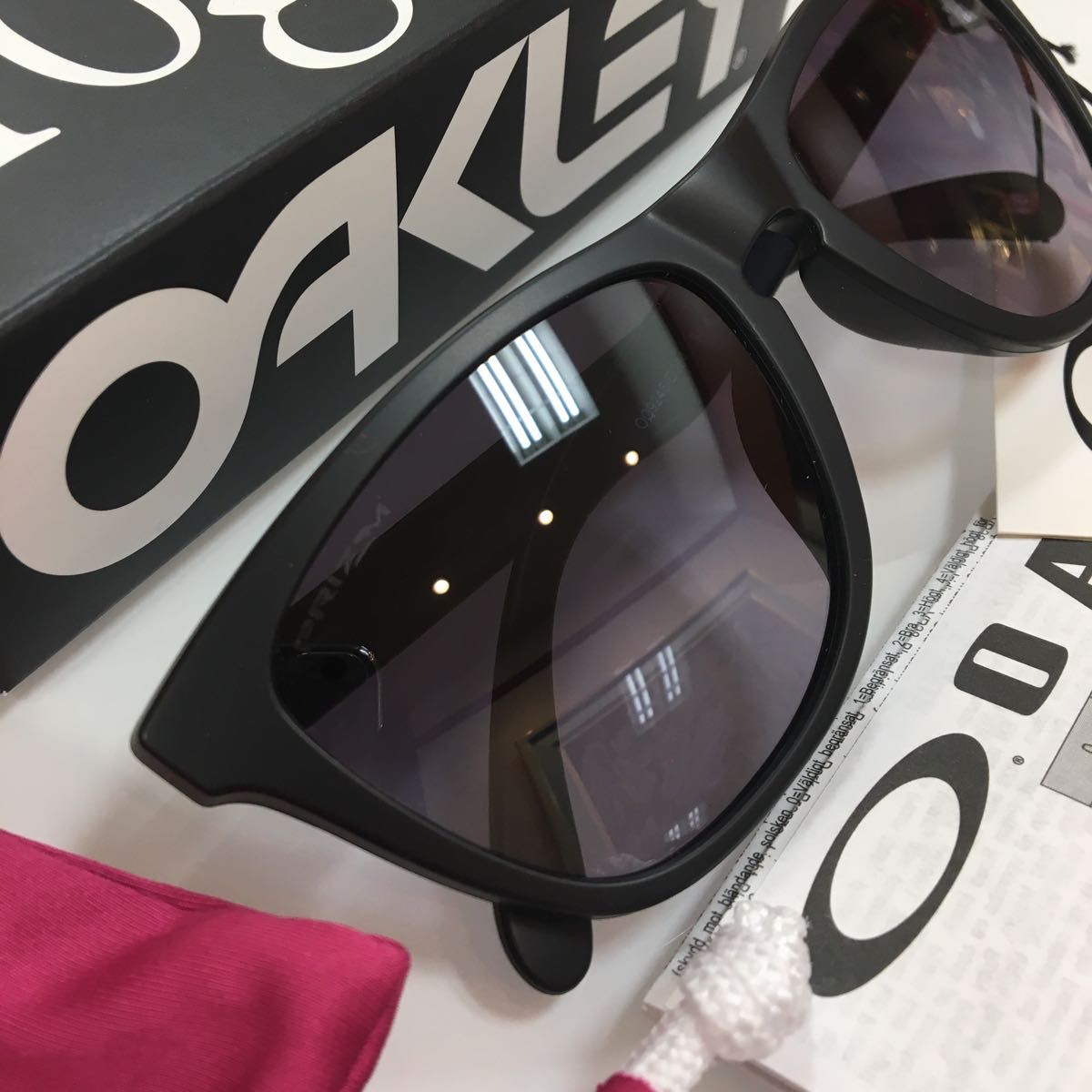 ゴルフ コンペ景品の余り OAKLEY Frogskins オークリー フロッグスキン