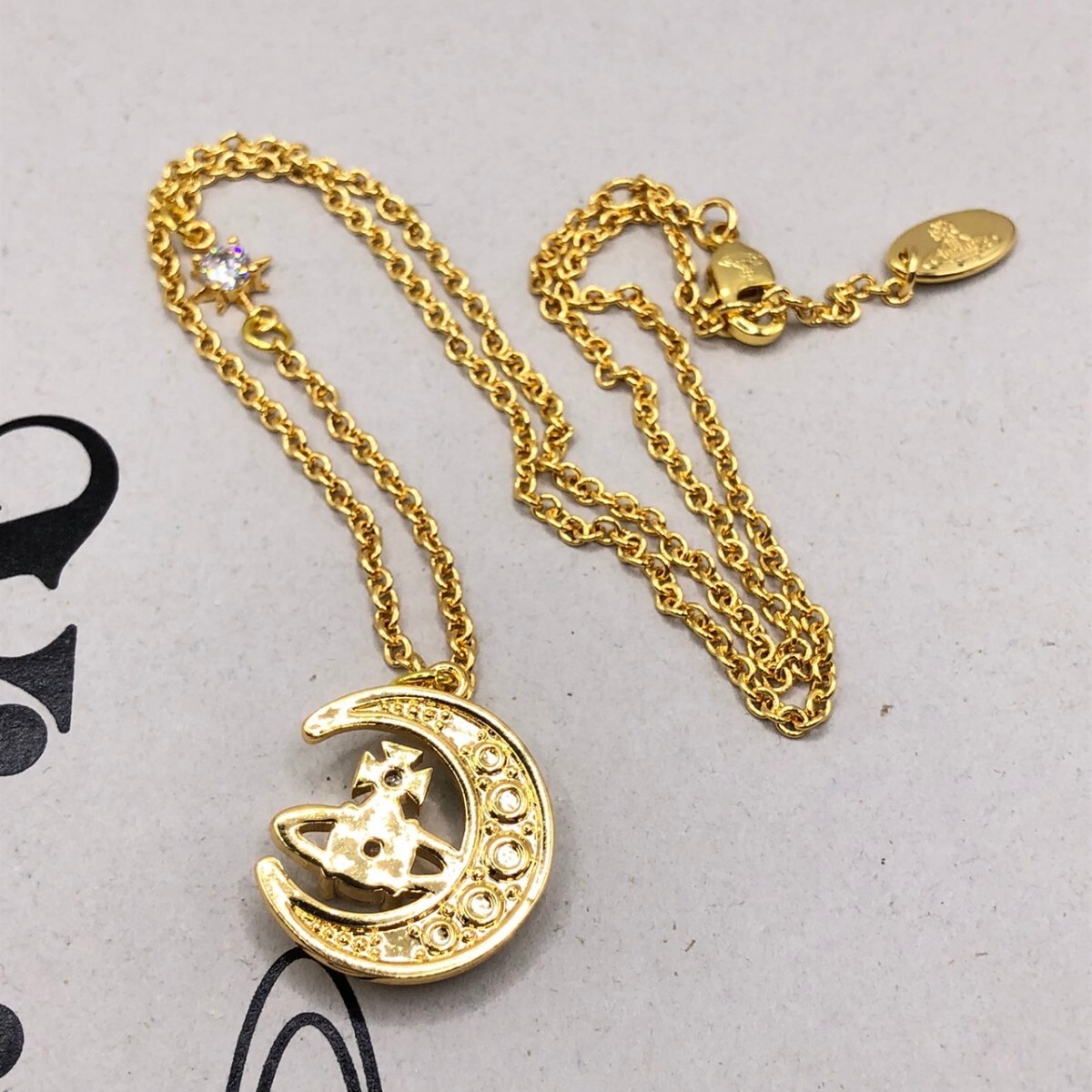 Vivienne Westwood ヴィヴィアン ウエストウッド ムーン オーブ