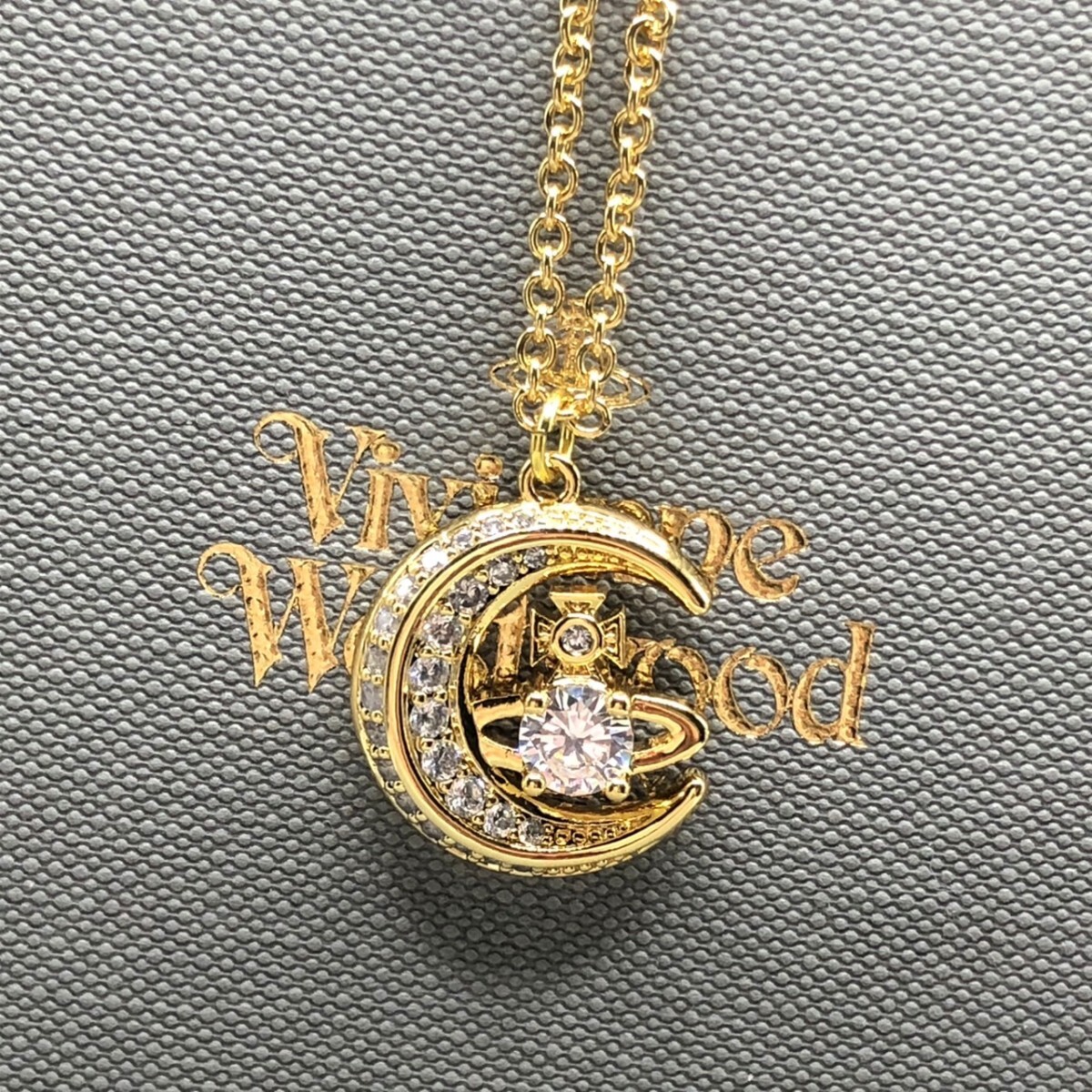 Vivienne Westwood ヴィヴィアン ウエストウッド ムーン オーブ