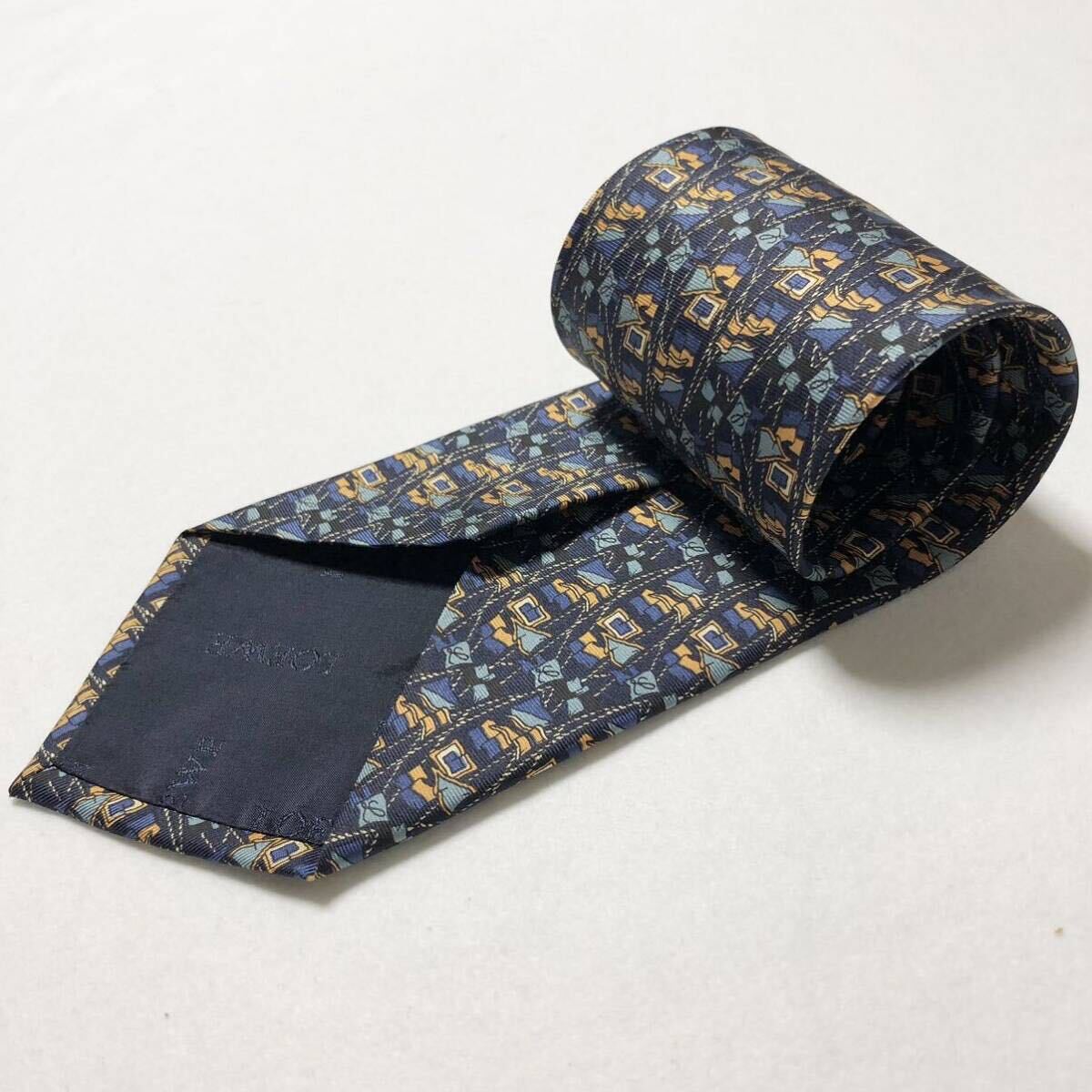 美品 LOEWE ロエベ ネクタイ Lロゴ 旗 フラッグ 総柄 シルク100