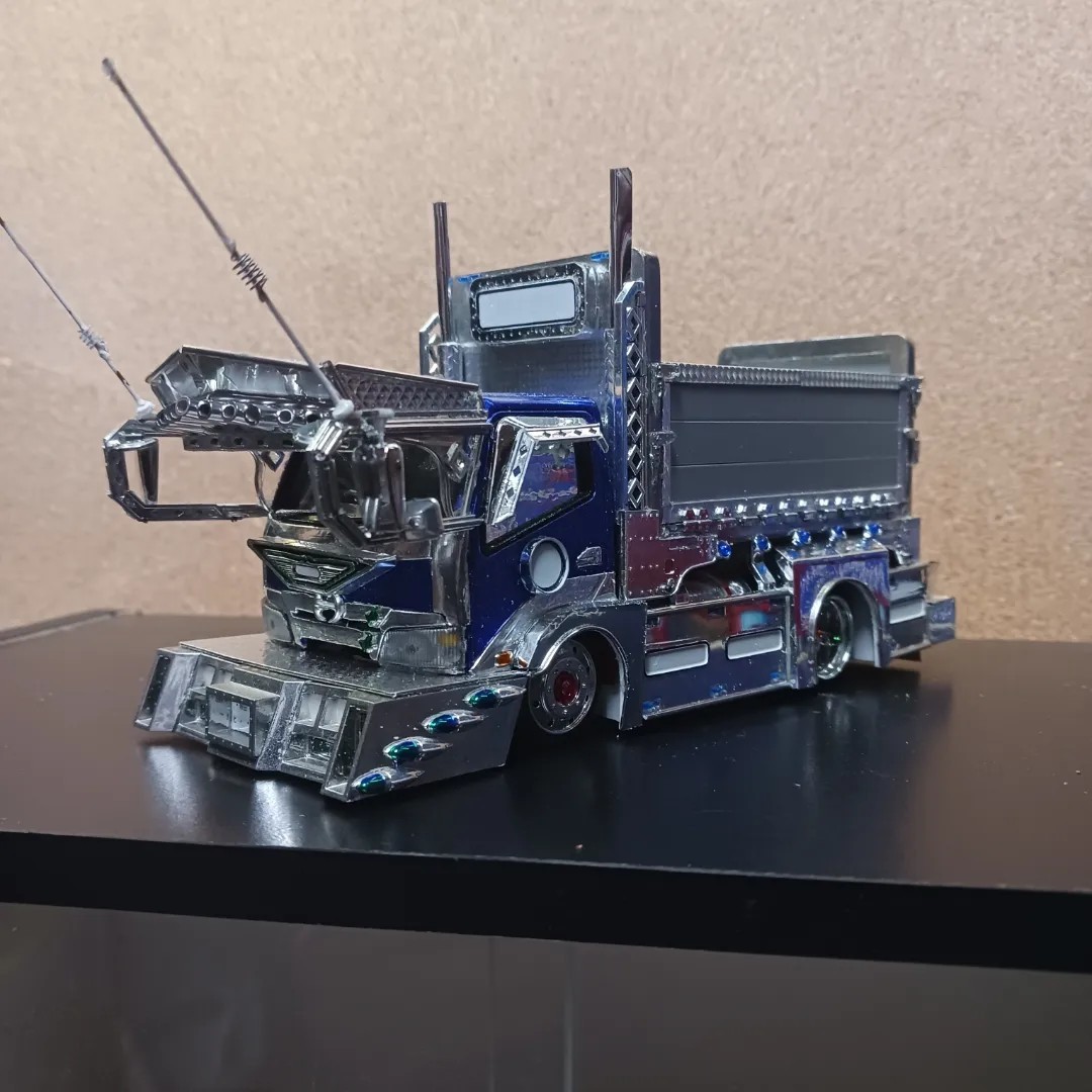 Yahoo!オークション - 1/32デコトラプラモデル完成品2t