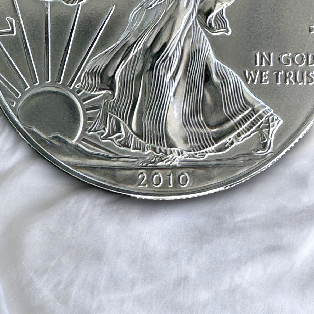 001-SE【2010年発行】アメリカ イーグル銀貨 1ドル 1オンス 銀貨 FINE