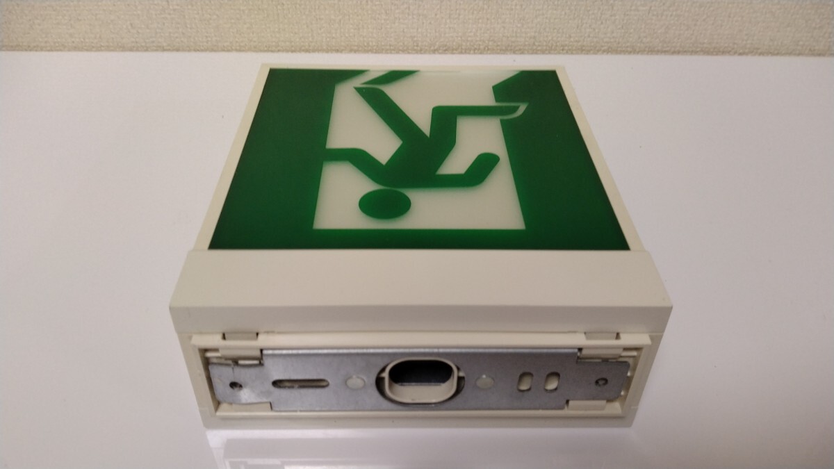 panasonic パナソニック/避難口/誘導灯/FA40322C/両面/ LED誘導灯B級BH