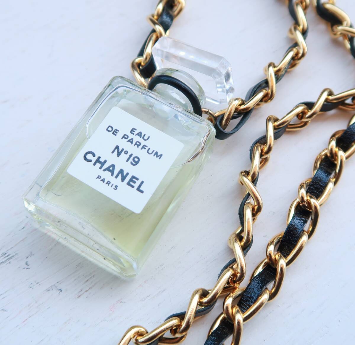 CHANEL 本物 シャネル ネックレス/香水/香水瓶/パルファム/NO 19 EAU