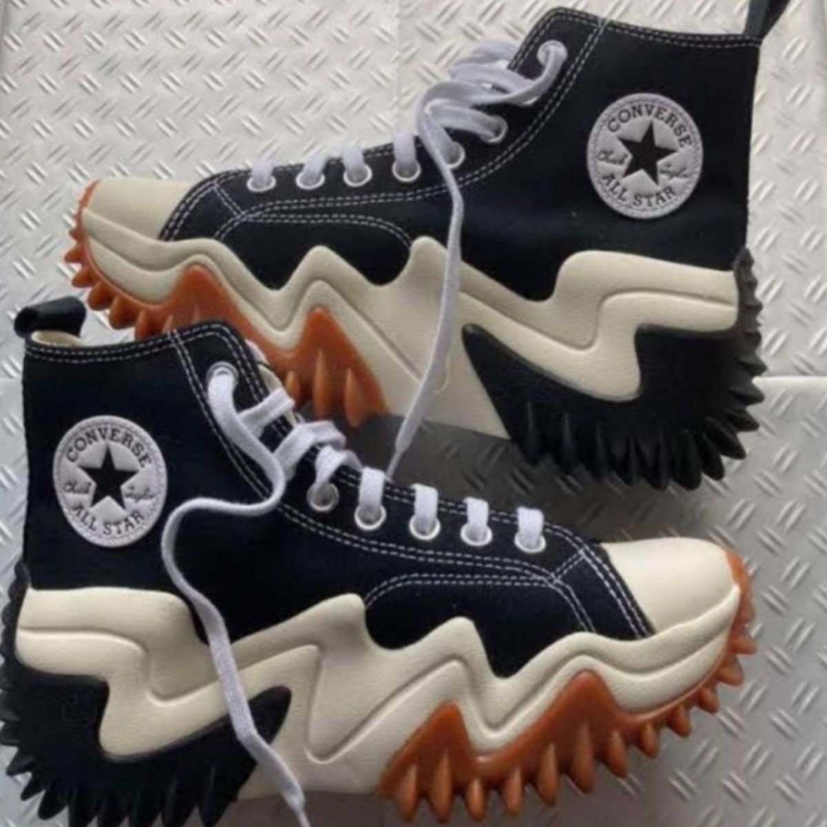 新品未使用 韓国コンバース ランスターモーション RUN STAR MOTION