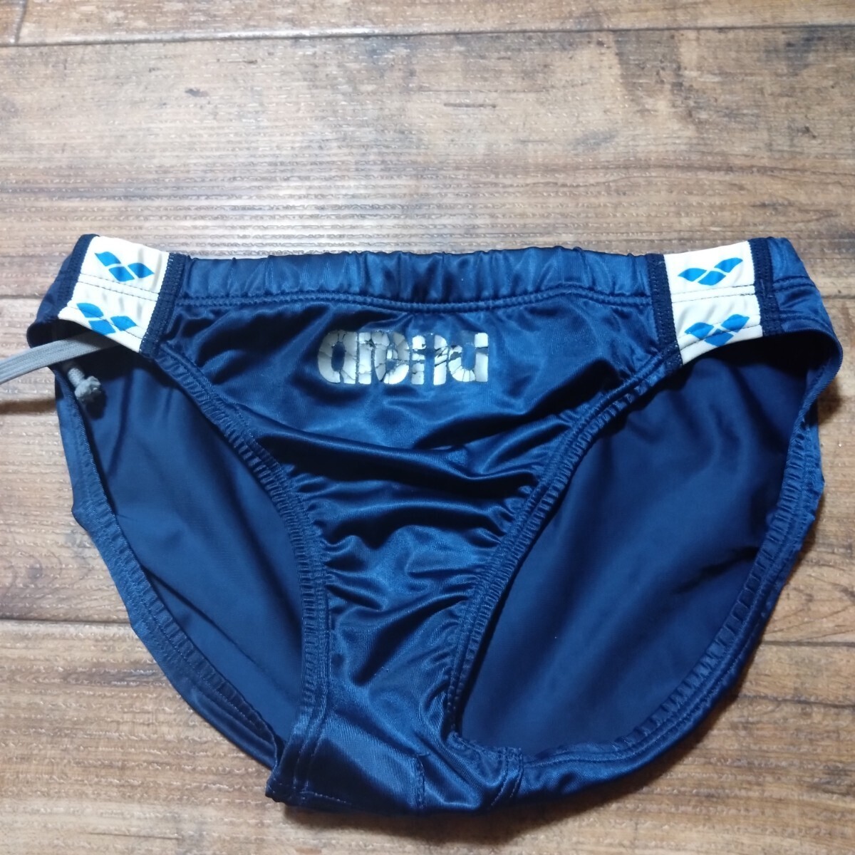 Yahoo!オークション - arena アリーナ 初期nux 競パン 競泳水着 Vパン