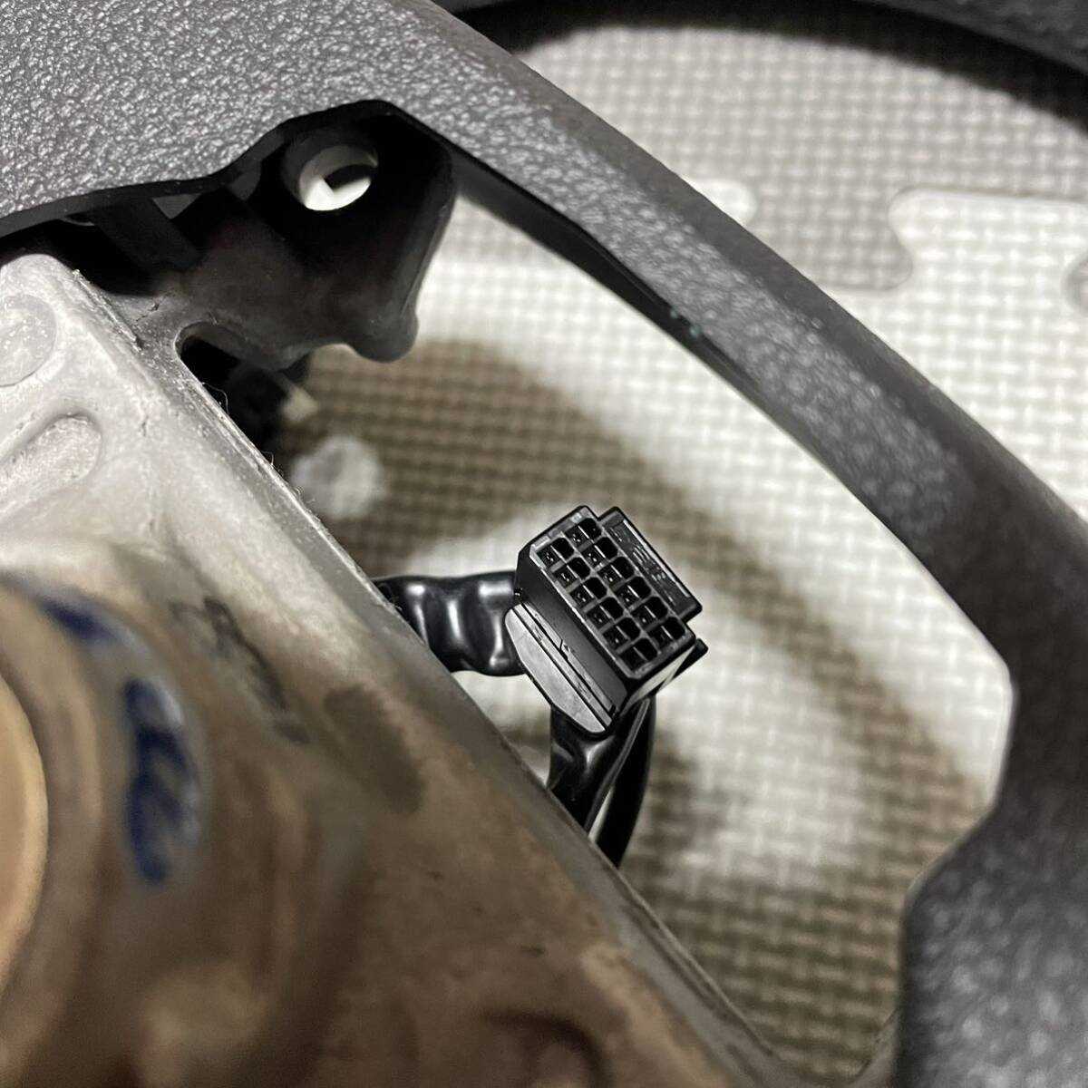 本革 50系プリウス Aプレミアム トヨタ純正レザーステアリングハンドル