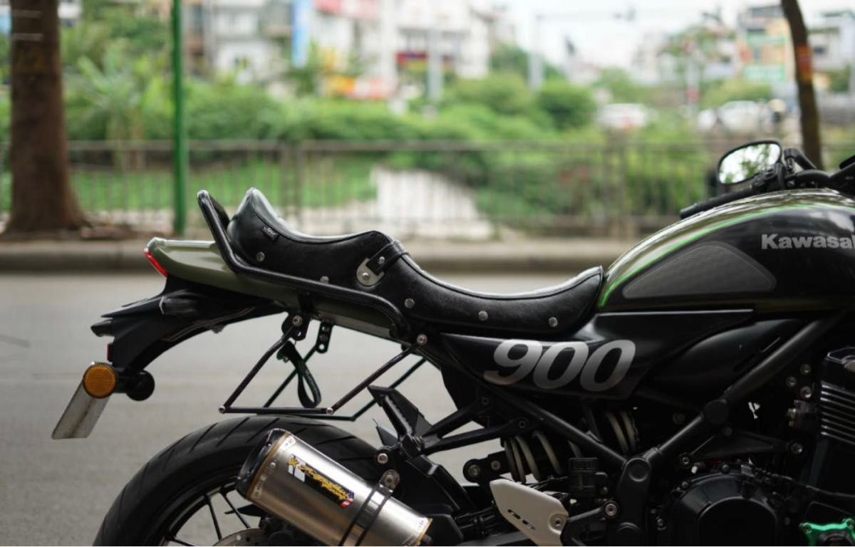セール カワサキ z900rs シート タックロールシート TYPE 1 新品（完成