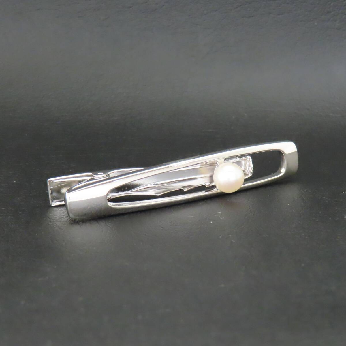 新品同様 美品 MIKIMOTO ミキモト 6 3mm玉 0真珠 パール ネクタイピン