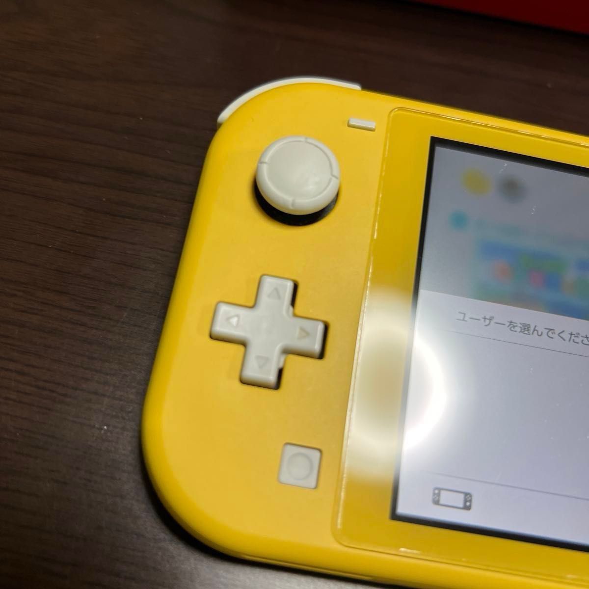 Nintendo Switch Lite ニンテンドースイッチライトイエロー本体 充電器