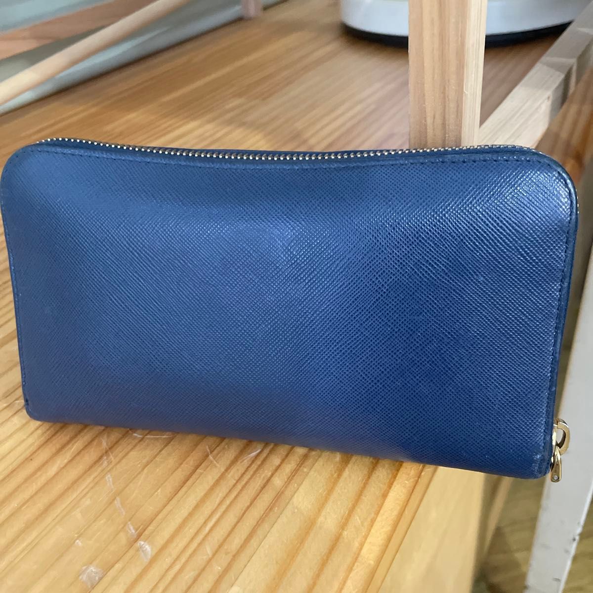 PRADA プラダ 希少ネイビー ブルー 長財布 ラウンドファスナー