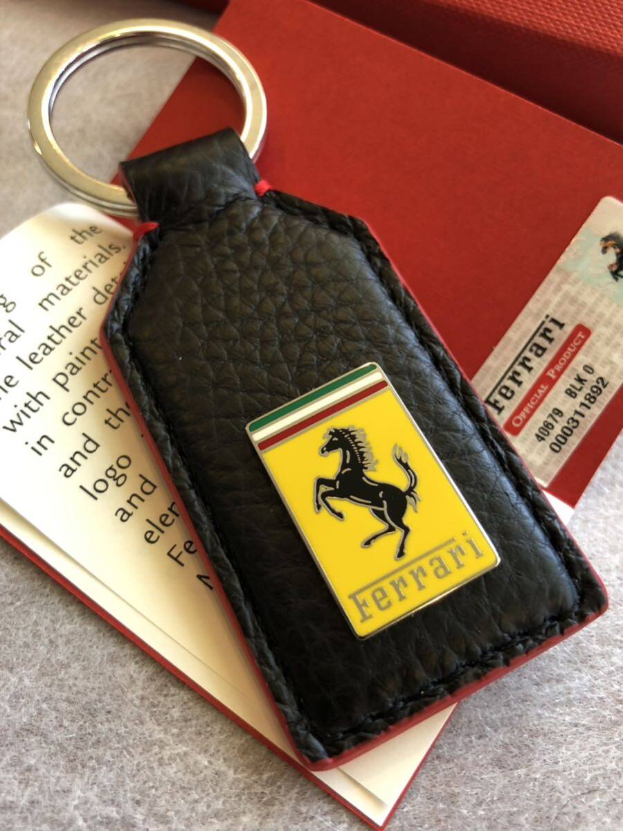 Ferrari トレードマーク レザー キーリング / フェラーリ キーホルダー