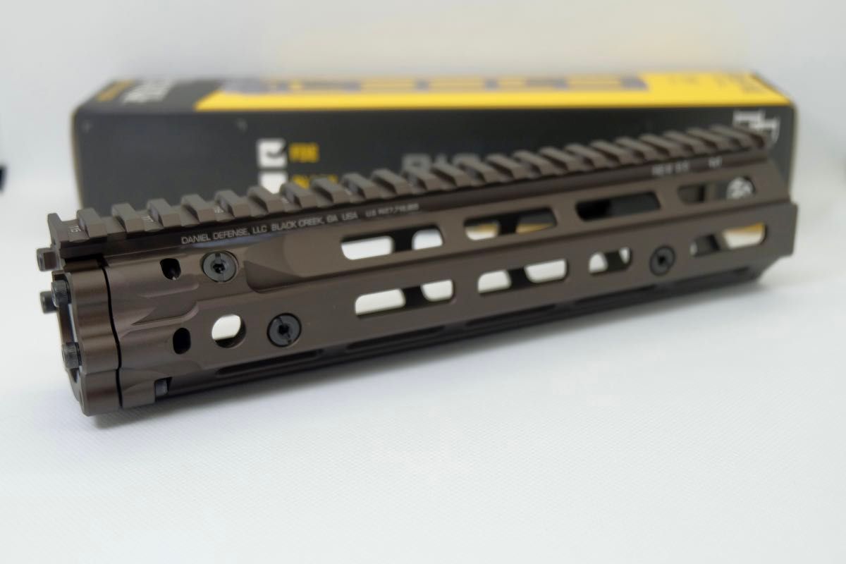 LDT Daniel Defense RISⅢハンドガード 9 5インチ FDE M-LOK MK18