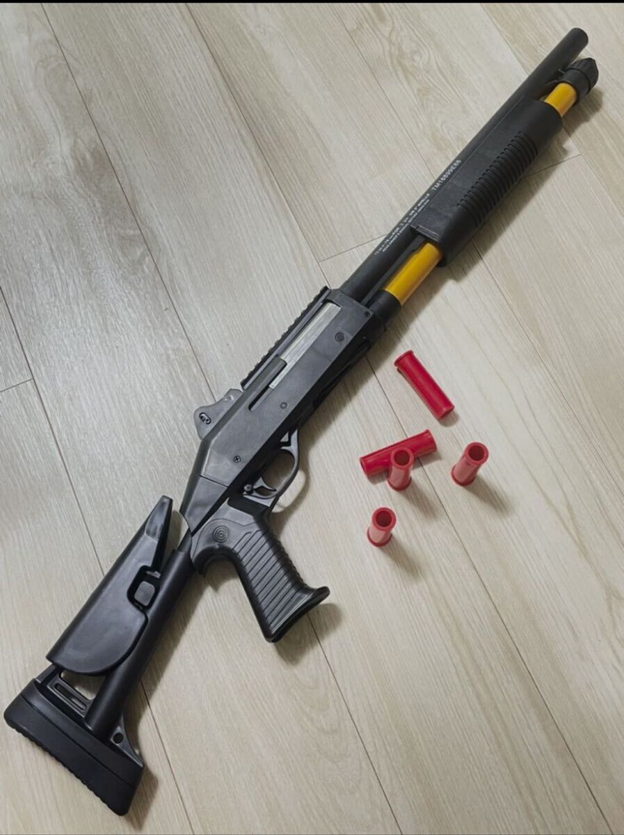 ショットガン風おもちゃ銃 ブローバック排莢式 伸縮ストック スポンジ