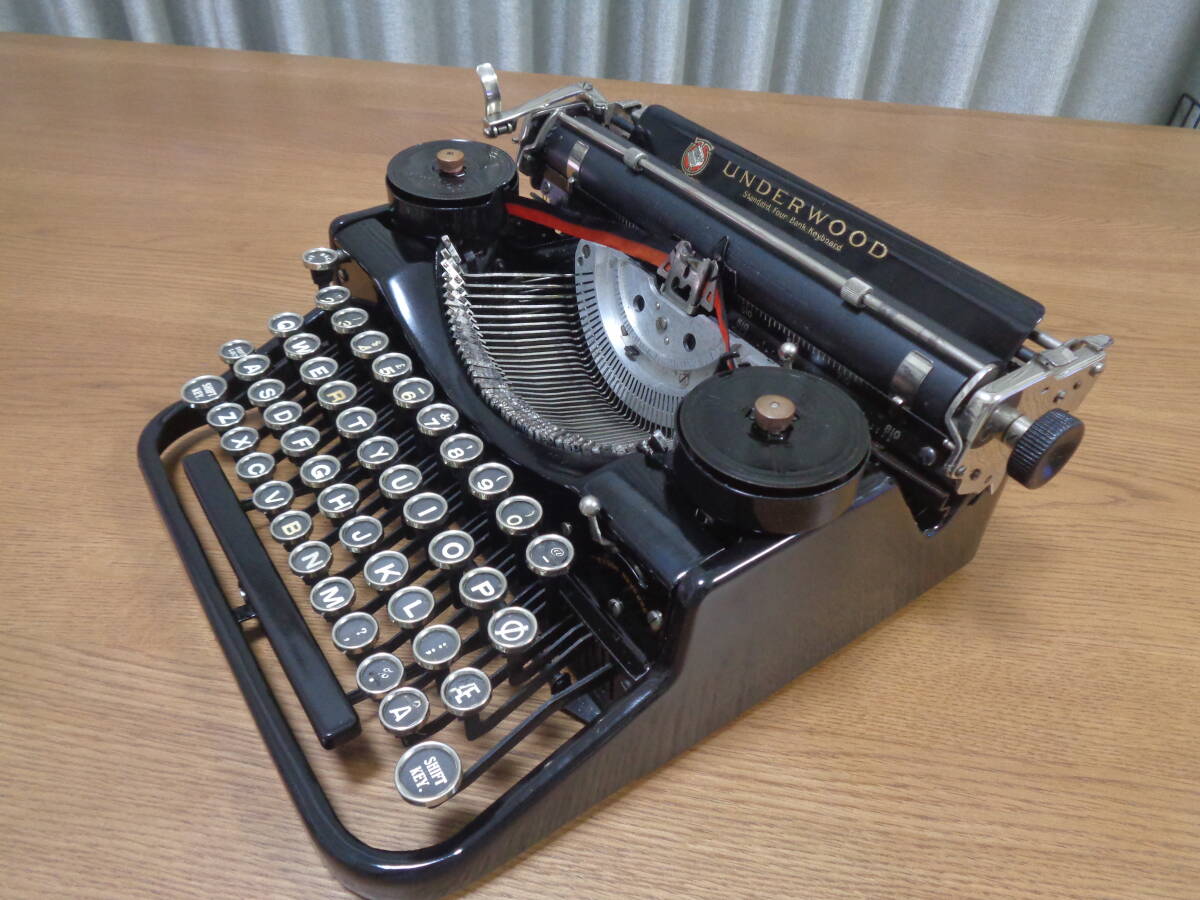 実働品 UNDERWOOD STANDARD PORTABLE FOUR BANK アンダーウッドタイプ