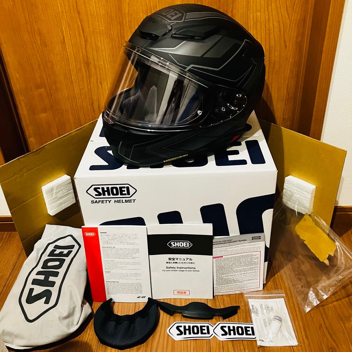 値下げ ほぼ未使用 2023年製 無傷の超美品 SHOEI Z-8 PROLOGUE 付属品