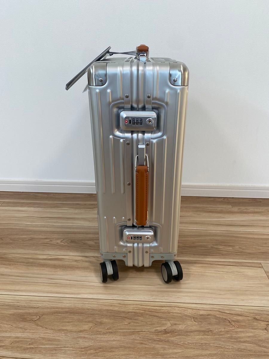 新品】大人気 INV1811 Sterling Silver 36L Cabin｜Yahoo!フリマ（旧