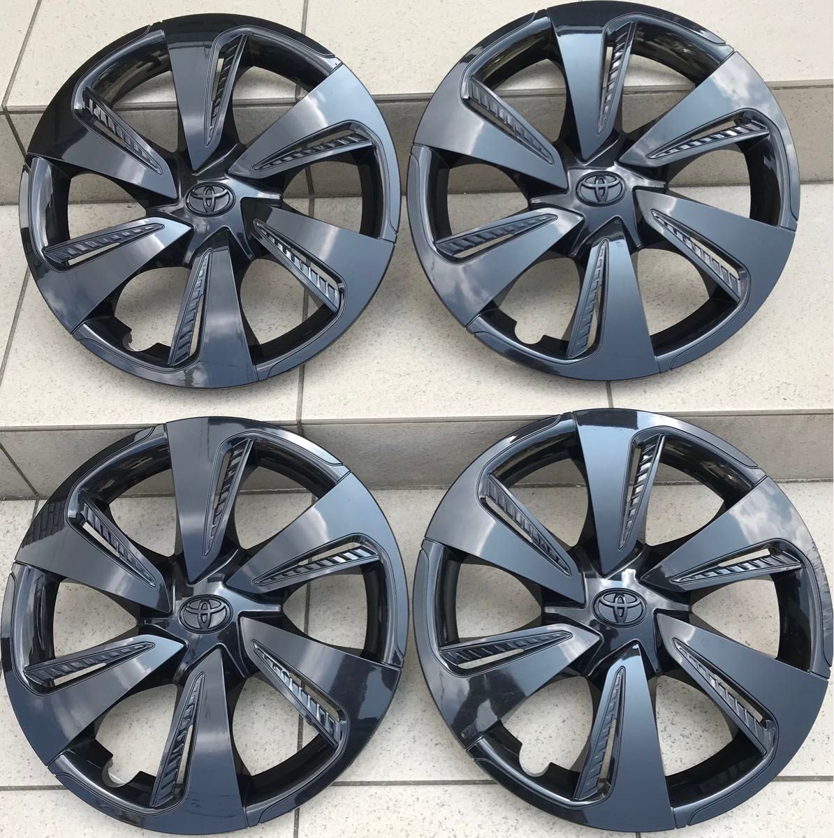 希少品 トヨタ純正 170系シエンタ 特別仕様 グランパー 15インチ