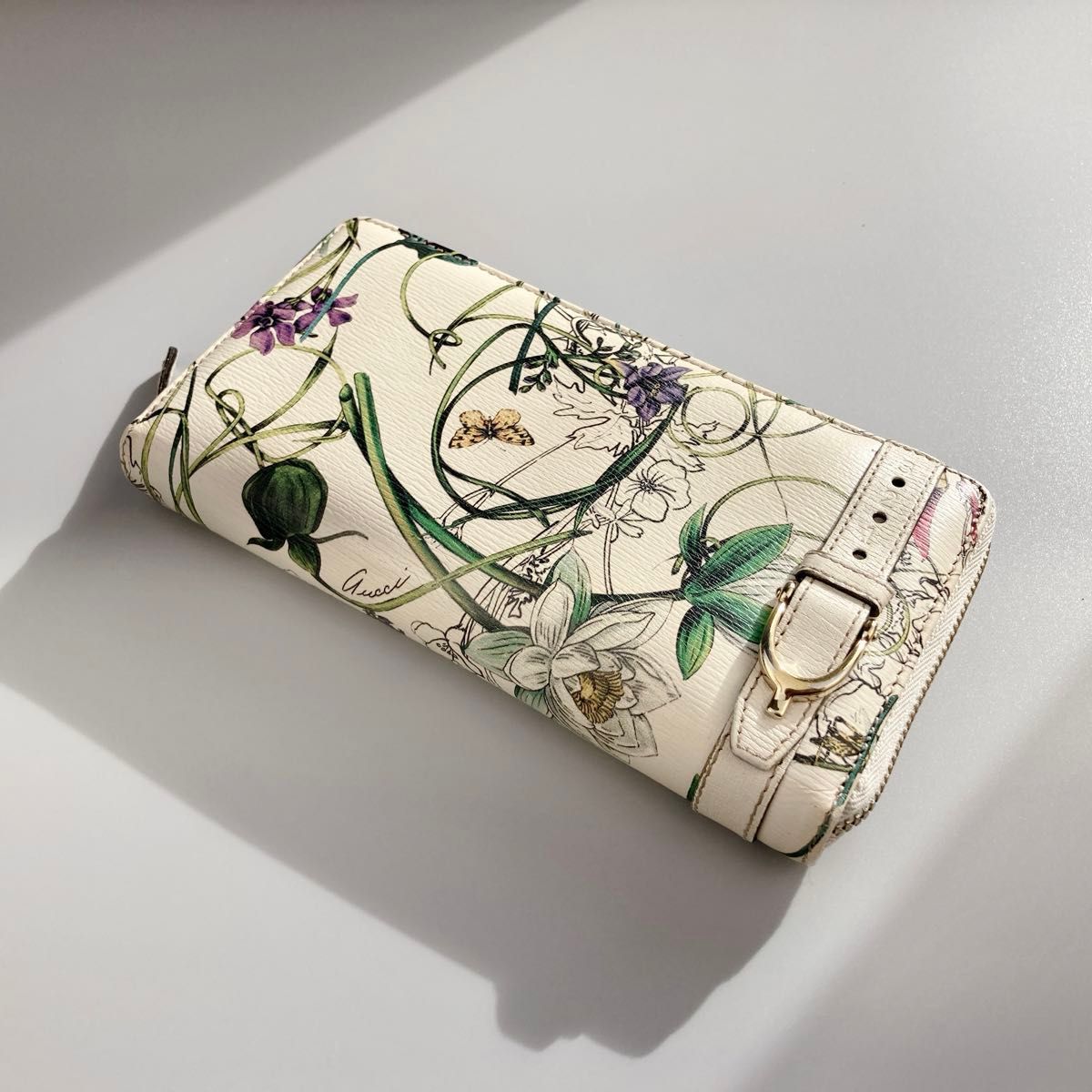 GUCCI グッチ 長財布 ラウンドファスナー フローラ 花柄 レディース