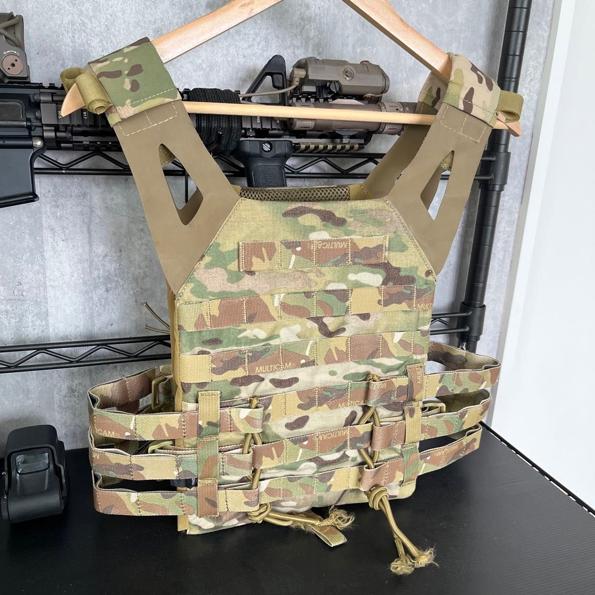 JPC 1 0 レプリカ / TMC or Emerson マルチカム 米軍 プレートキャリア