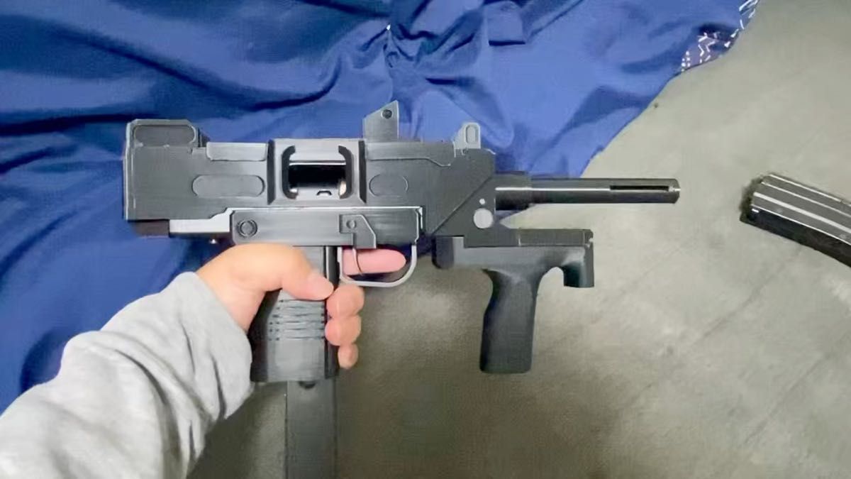 KSC/KWC 9mm機関けん銃 自衛隊 エアガン モデルガン ガスガン 強化版