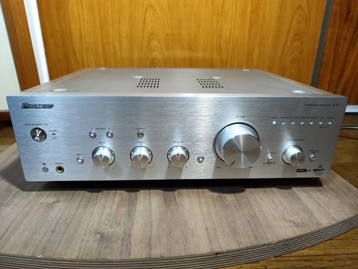 Pioneer A-70 超多機能プリメインアンプ 定価177 000円 痛快な切れ味が