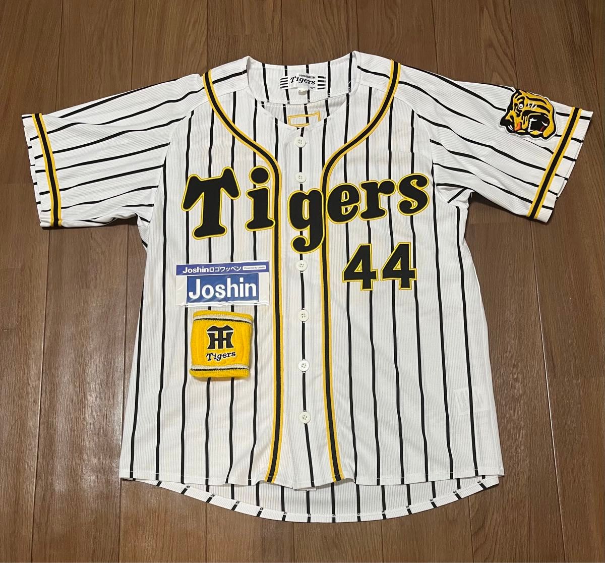 阪神タイガース 梅野隆太郎 ユニフォーム 44 Sサイズ リストバンド