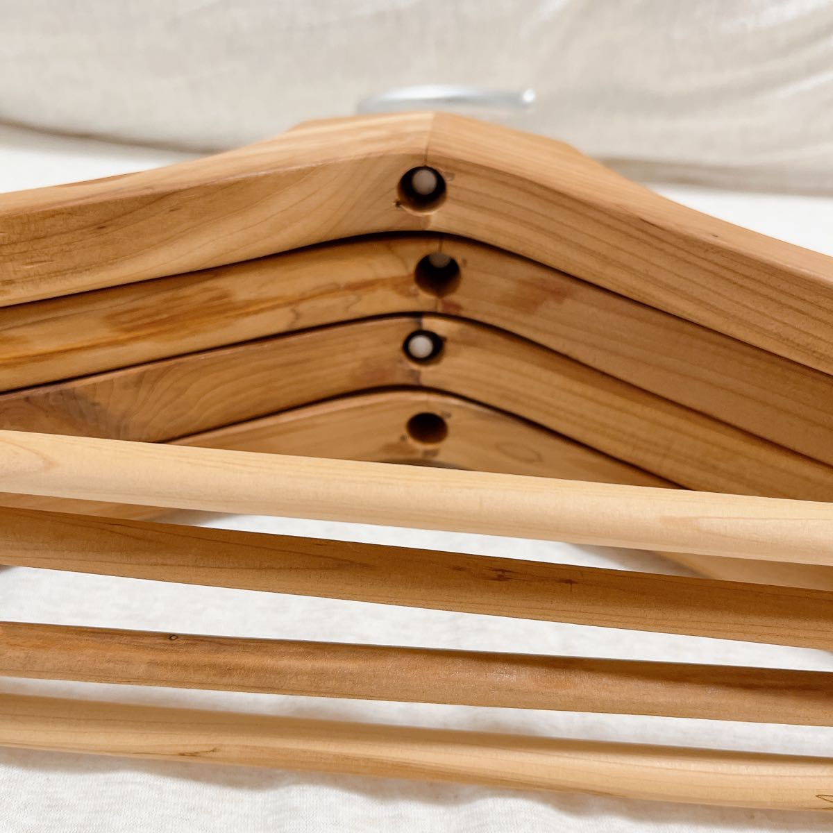 無印良品 MUJI 廃盤品 レッドシダーハンガー 木製ハンガー 4本セット