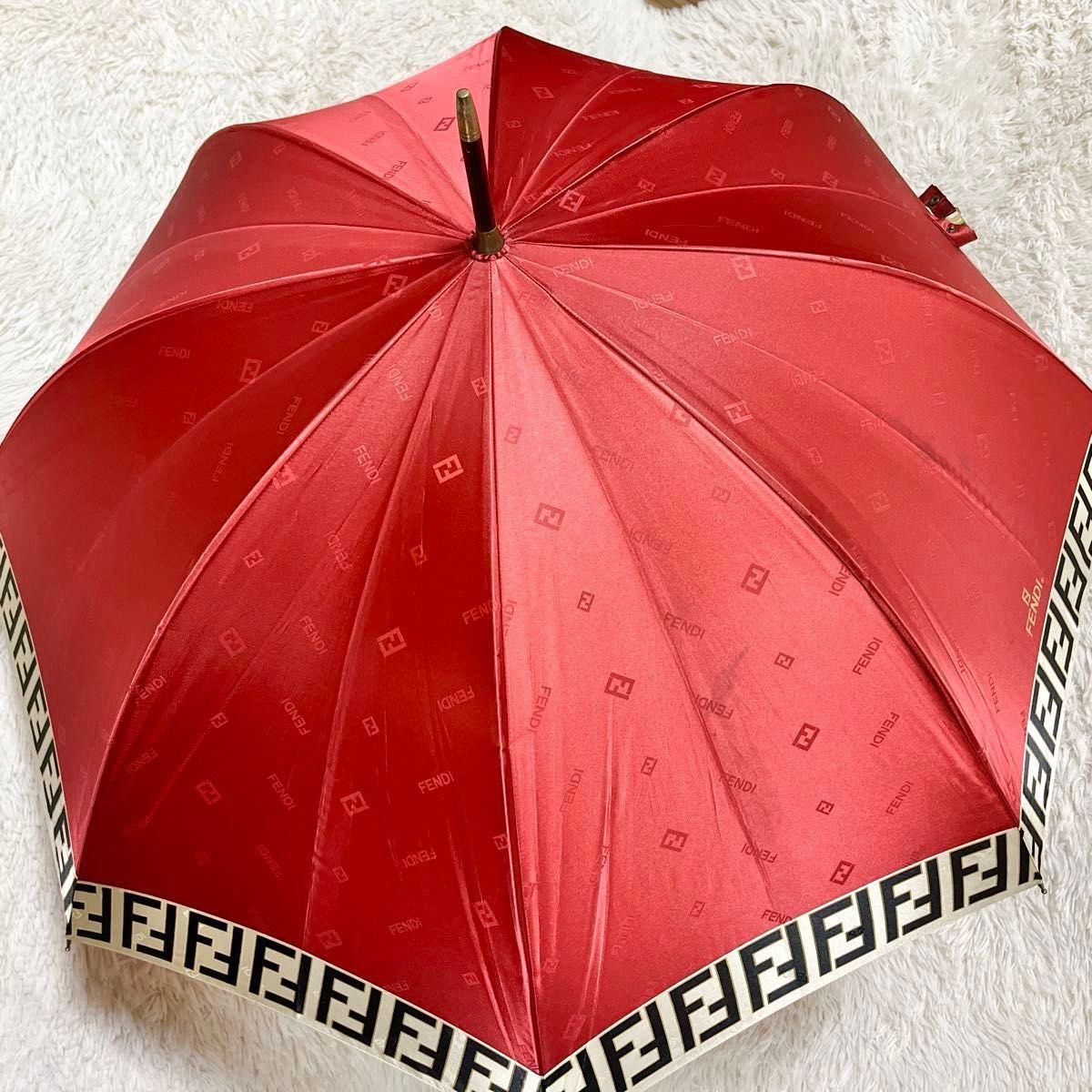 FENDI フェンディ ズッカ柄 レディース 雨傘 長傘 ロゴ 金具