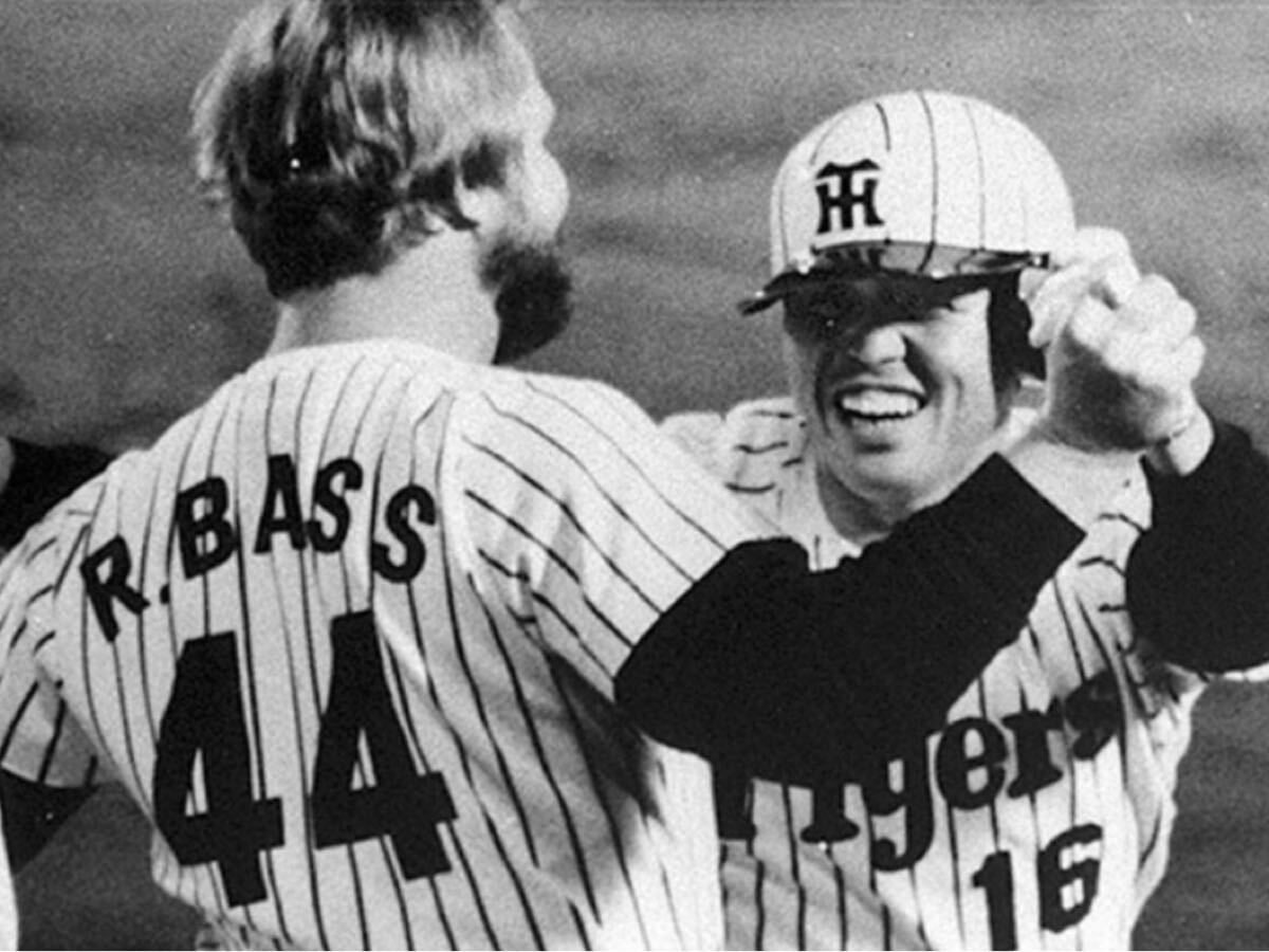 送料無料 即決 阪神タイガース 岡田彰布選手ユニフォーム 1985日本一