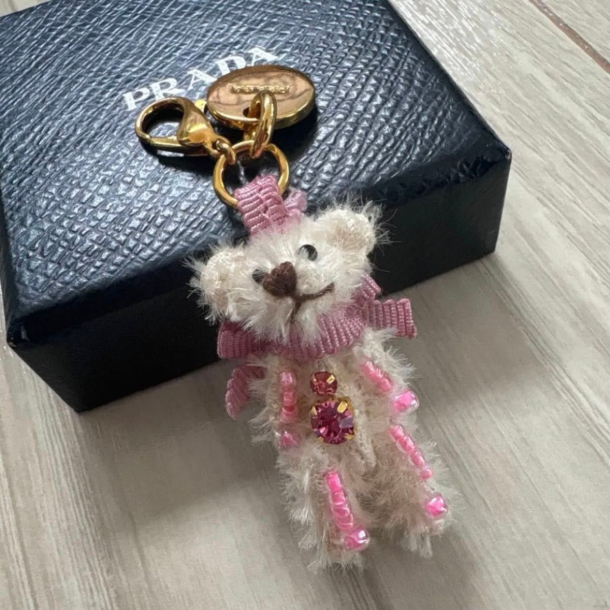 PRADA プラダ くま型キーホルダー キーリング チャーム｜Yahoo!フリマ