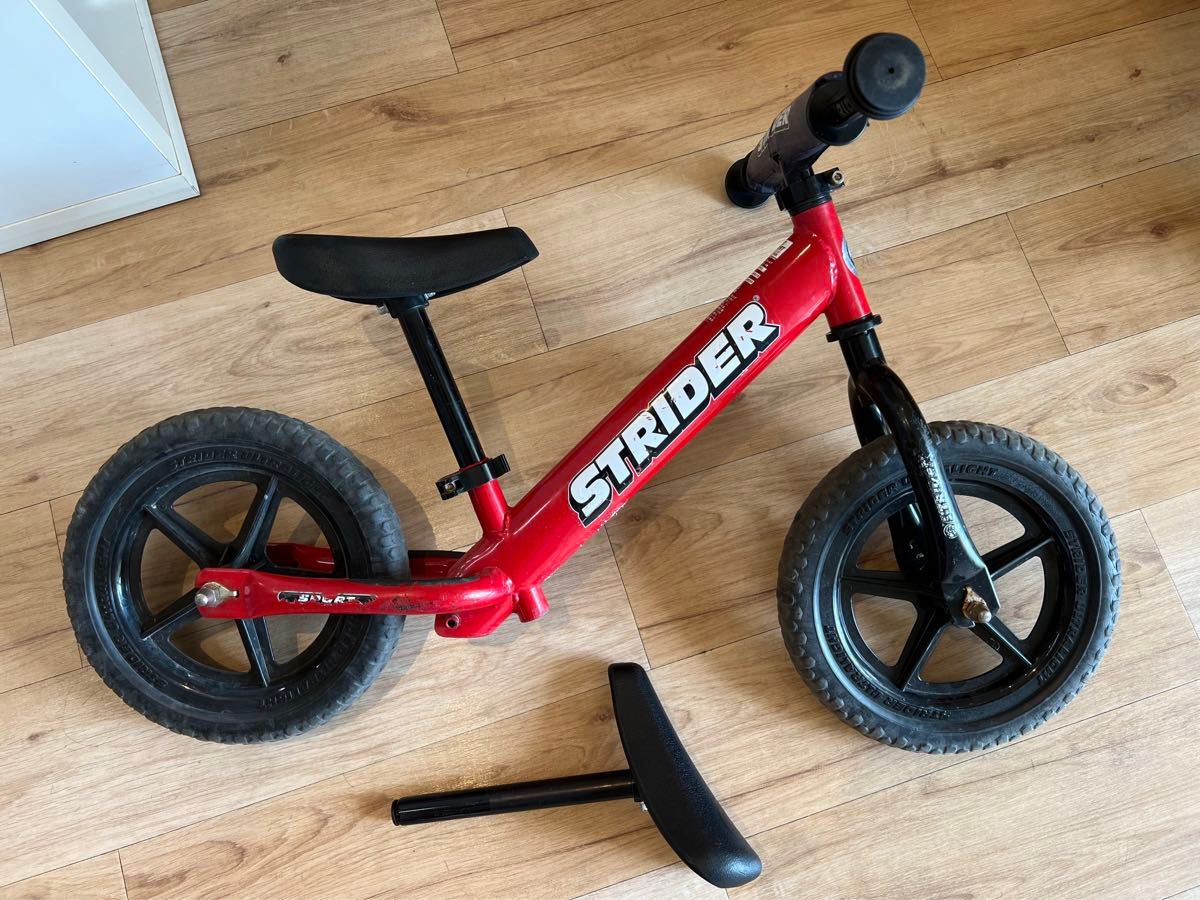 中古 ストライダー キックバイク STRIDER バランスバイク 自転車 子供