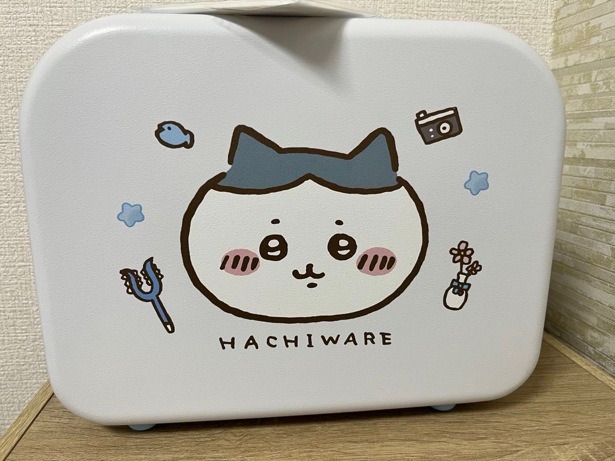 ハチワレ 韓国限定 キャリーバッグ レディバッグ ちいかわ スーツ