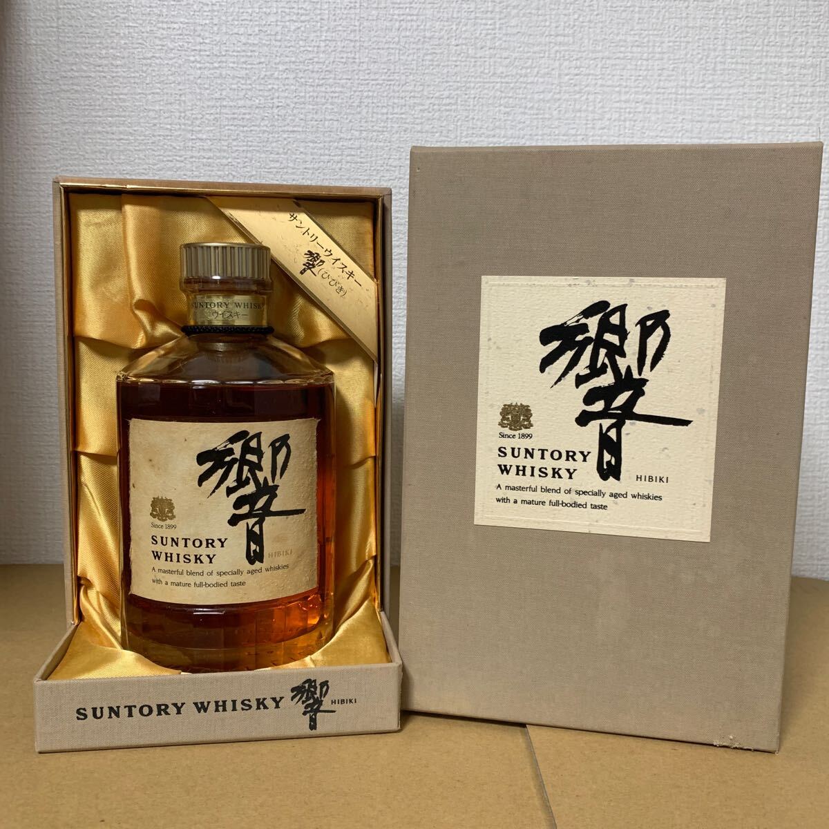サントリーウイスキー 響 裏ゴールドラベル 向獅子 箱付 未開封 (2
