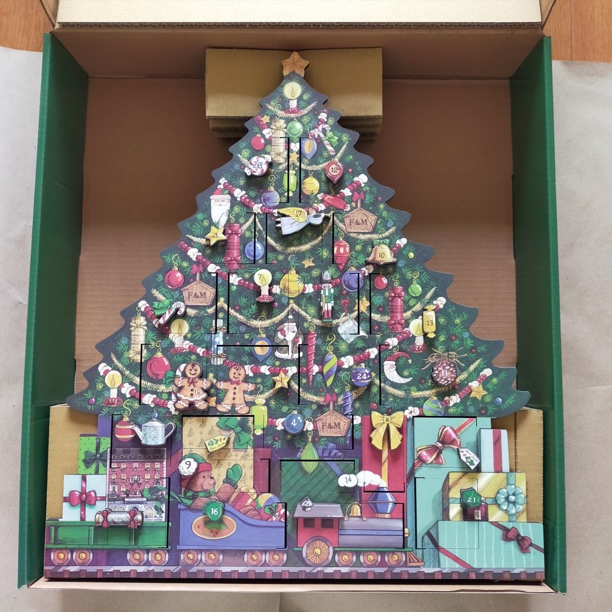 フォートナム＆メイソン クリスマス ツリー アドベントカレンダー 2024