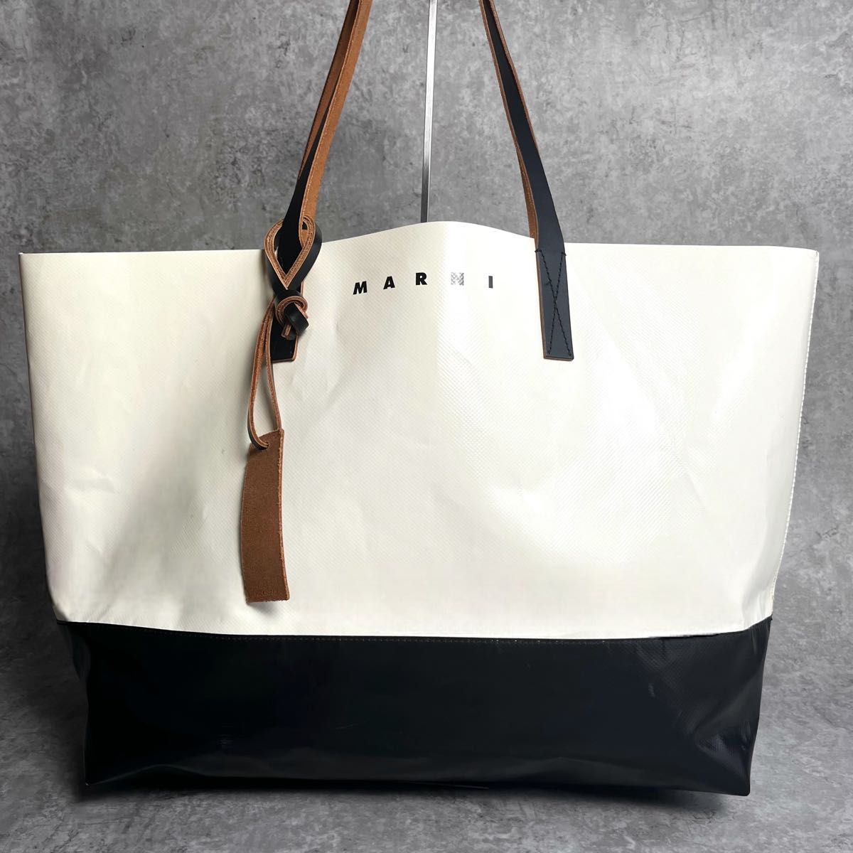 極美品】MARNI マルニ バイカラー トートバッグ 肩掛け 大容量 A4収納