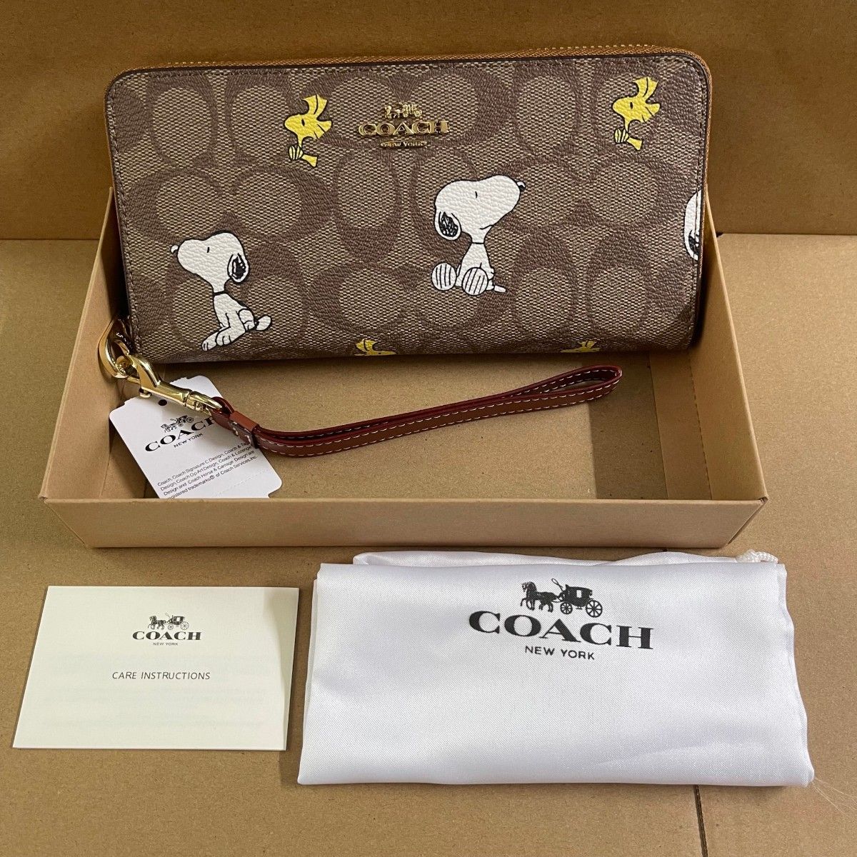 新品 COACH コーチ長財布 スヌーピー ウッドストック レディース