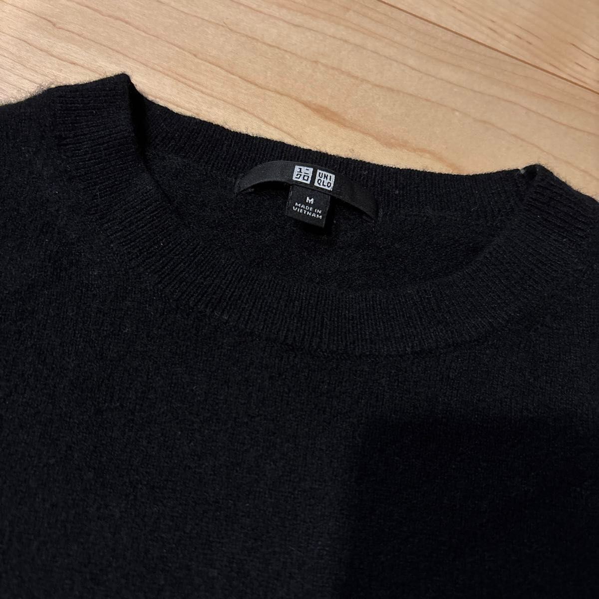 UNIQLO カシミヤクルーネックセーター M ブラック レディース ニット
