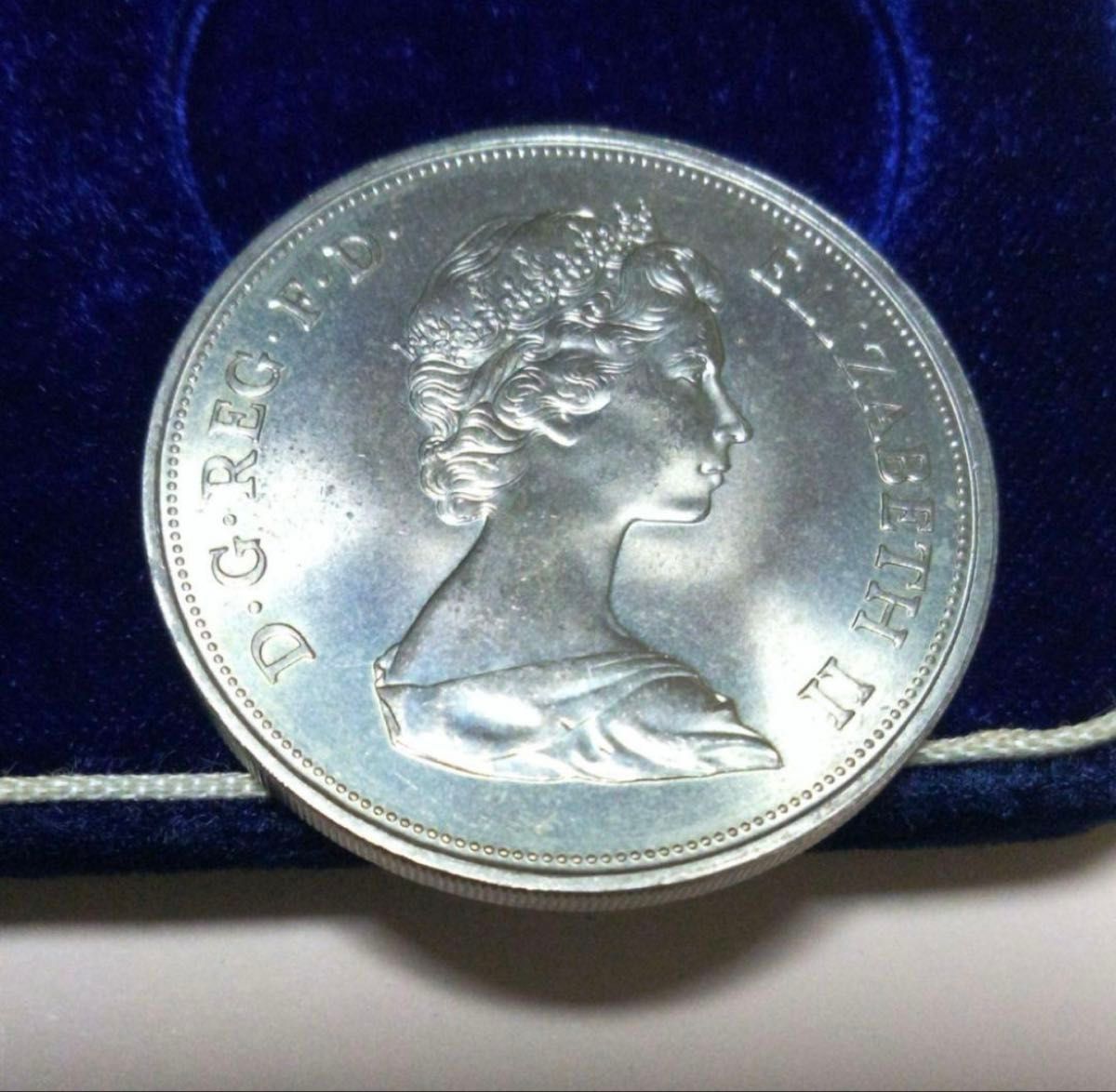 エリザベス2世 銀貨 記念コイン イギリス 大型記念コイン(1972年)3種