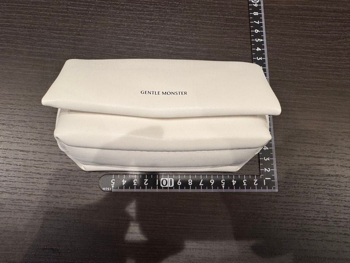 GENTLE MONSTER ホワイト メガネケース サングラスケース｜Yahoo