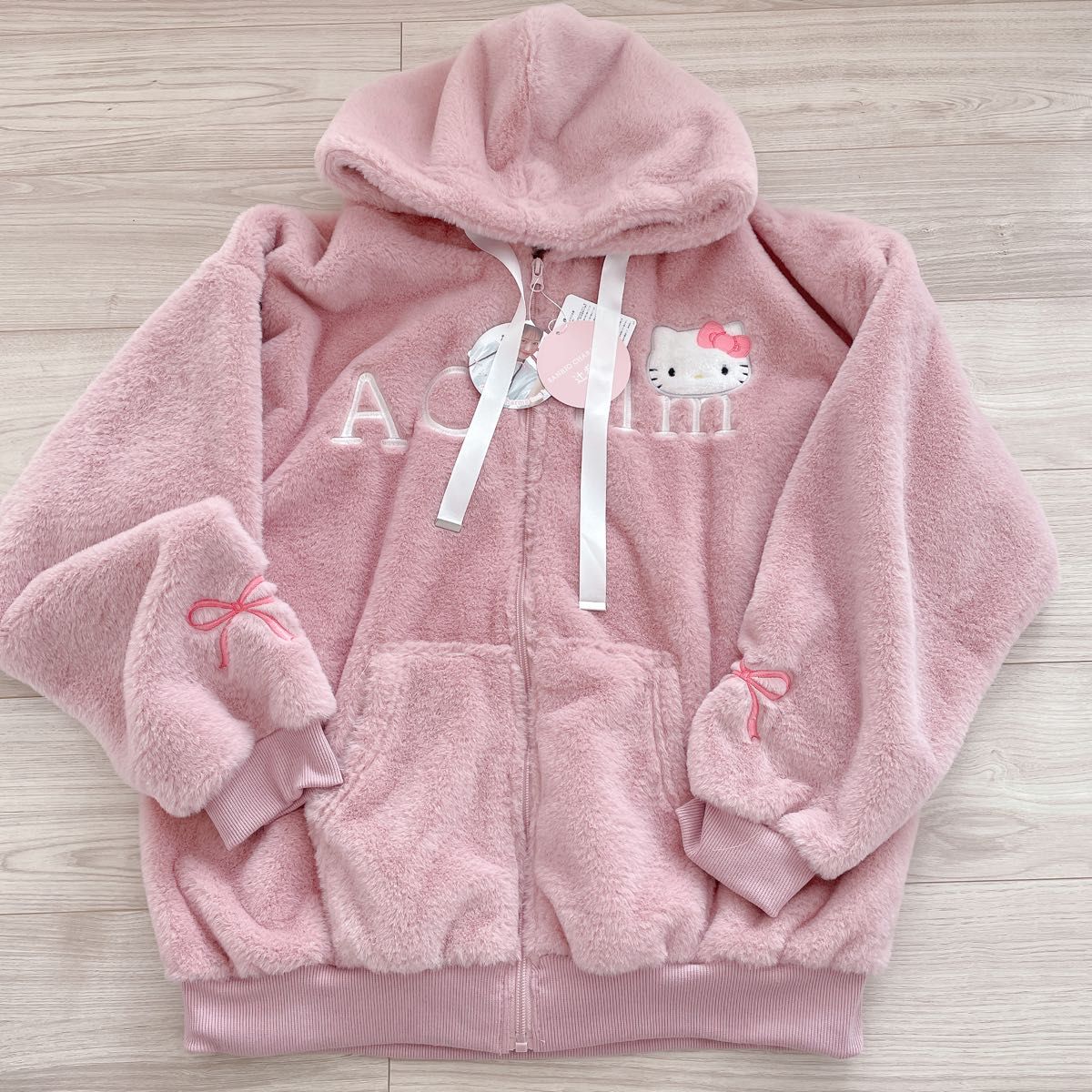 辻希美 AngeCharme しまむらコラボ サンリオパーカー キティ 新品