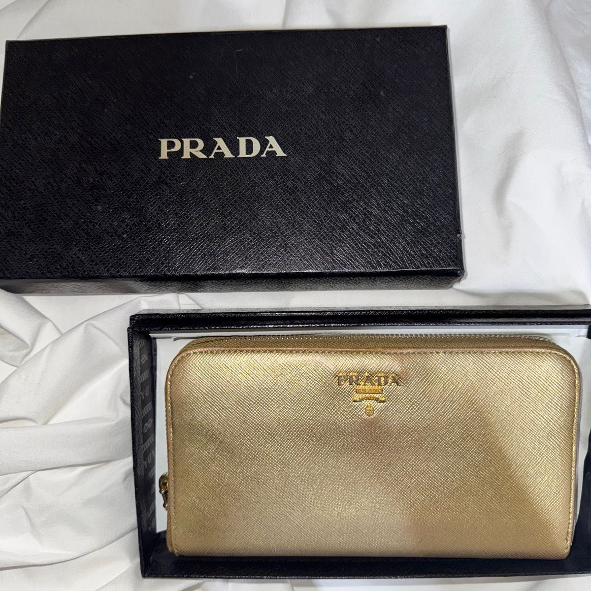 確実本物】PRADA プラダ 長財布 ゴールド 金色 金運アップ