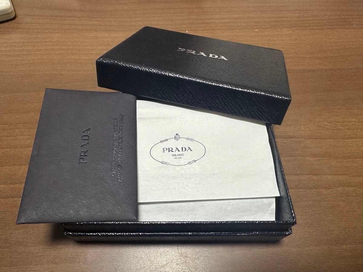 PRADA プラダ 財布 レザー マネークリップ カードホルダー