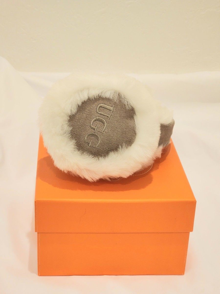 新品未使用 ORIGINAL UGG AUSTRALIA イヤーマフ サンド｜Yahoo!フリマ